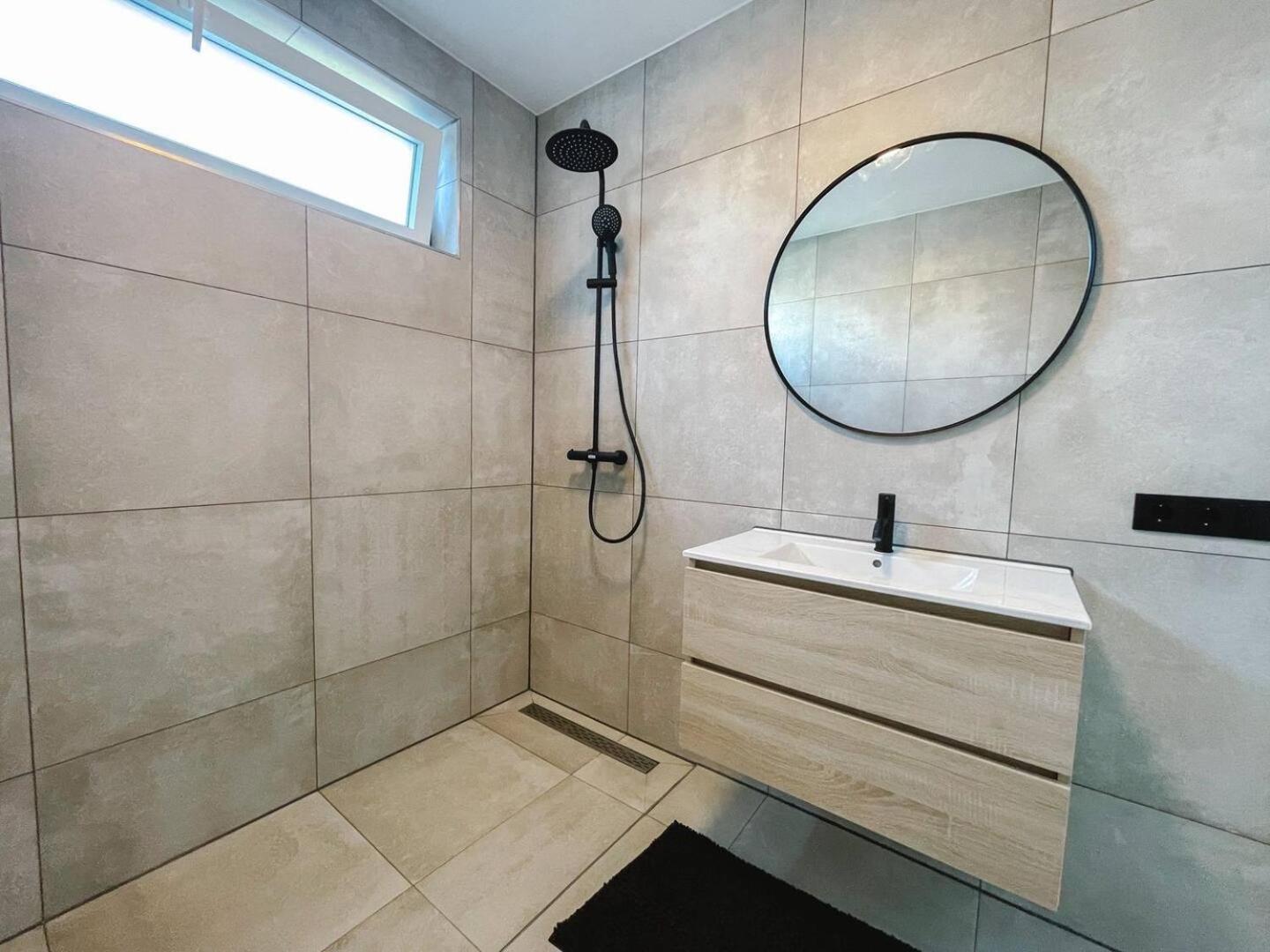 Modern & Convenient Studio Arnhem Extérieur photo